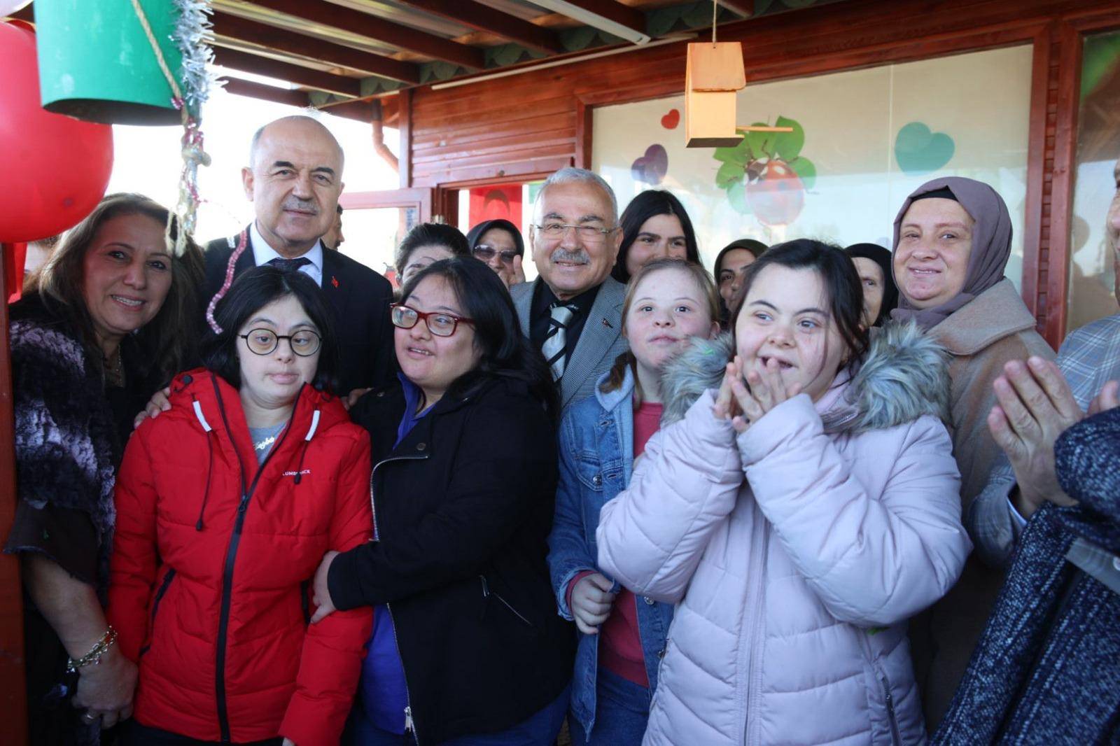 ENGELLİ BİREYLER UNUTULMADI